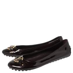 Pre Owned حذاء باليرينا فلات أوكسفورد لوي فيتون جلد لامع عنابي مقاس 38