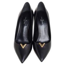 Pre Owned Louis Vuitton Black Leather Heartbreaker Pointed Toe Pumps Size 37