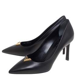 Pre Owned Louis Vuitton Black Leather Heartbreaker Pointed Toe Pumps Size 37