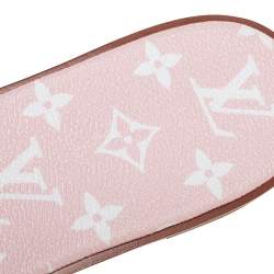 مملوكة مسبقًا Louis Vuitton Pink Reverse Monogram Canvas Lock It Flat Slide Sandals Size 40