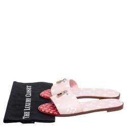 مملوكة مسبقًا Louis Vuitton Pink Reverse Monogram Canvas Lock It Flat Slide Sandals Size 40
