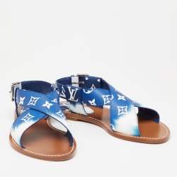 مملوكة مسبقًا Louis Vuitton Blue/White Monogram Coated Canvas Palma Flat Sandals Size 37.5