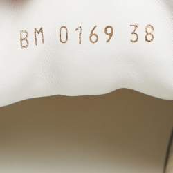 مملوكة مسبقًا Louis Vuitton White/Brown Canvas And Leather Run Away  Sneakers Size 38