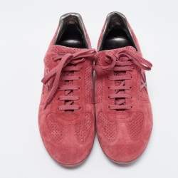 Louis Vuitton Pink Perforated Suede LV Logo Low-Top Sneakers Size 40.5