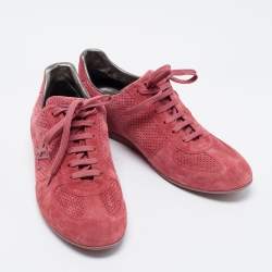 Louis Vuitton Pink Perforated Suede LV Logo Low-Top Sneakers Size 40.5