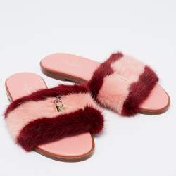 مملوكة مسب قًا Louis Vuitton Pink/Red Mink Fur Lock It Flat Slide Sandals Size 37.5