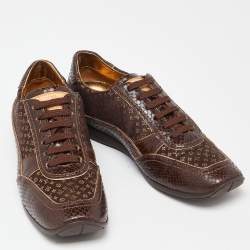 مملوكة مسبقًا Louis Vuitton Brown Monogram Print Fabric and Embossed Snakeskin Low Top Sneakers Size 38.5