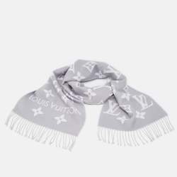 Pre Owned Louis Vuitton Grey Wool LV Essential Scarf