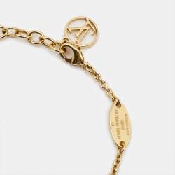 مملوكة مسبقًا Louis Vuitton Essential V  Faux Pearls Gold Tone Bracelet