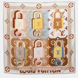 مملوكة مسبقًا Louis Vuitton Beige Printed Silk LV Unlocked Square Scarf