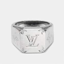 Louis Vuitton Monogram Signet Silver Tone Ring Size 59