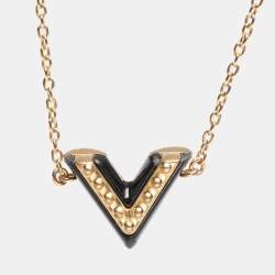 مملوكة مسبقًا سوار لوي فيتون إسنشيال "V" بلون ذهبي مطلي باللاك
