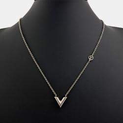 Pre Owned Louis Vuitton Essential V Supple Necklace