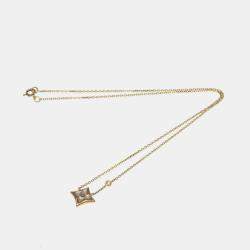 مملوكة مسبقًا Louis Vuitton Pandantif Star Blossom BB Necklace Pink Gold 18K Mother Of Pearl Necklace Pink Gold