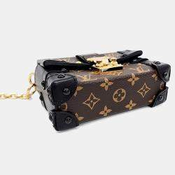 مملوكة مسبقًا Louis Vuitton Trunk Keychain and Bag Charm