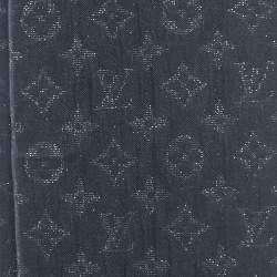 مملوكة مسبقًا Louis Vuitton Navy Blue/Silver Lurex Monogram Silk Scarf 
