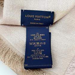 مملوكة مسبقًا Louis Vuitton Monogram Denim Shawl