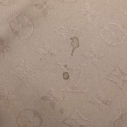 مملوكة مسبقًا Louis Vuitton Beige Silk and Wool Logomania Shine Scarf