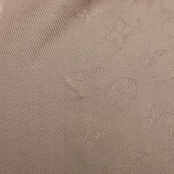 مملوكة مسبقًا Louis Vuitton Beige Silk and Wool Logomania Shine Scarf