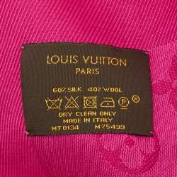 مملوكة مسبقًا Louis Vuitton Hot Pink Monogram Silk & Wool Shawl 