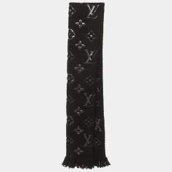 مملوكة مسبقًا Louis Vuitton Black Wool Shine Logomania Scarf