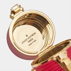 مملوكة مسبقًا Louis Vuitton Fuschia Epi Leather Lipstick Case on Chain 