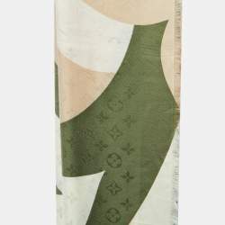 Pre Owned Louis Vuitton Green/Beige Monogram Kaleidogram Silk & Wool Shawl