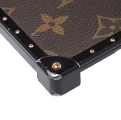 مملوكة  مسبقًا Louis Vuitton Monogram Canvas Eye Trunk iPhone X/XS Case
