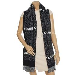 Louis Vuitton Black x White Wool City Scarf 817lv34 at 1stDibs