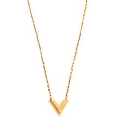 Louis Vuitton Necklace Essential V Gold in Gold-Tone Metal with