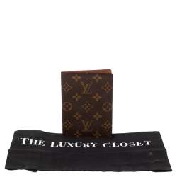 مملوكة مسبقًا Louis Vuitton Monogram Canvas Passport Cover