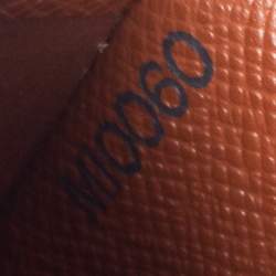 مملوكة مسبقًا Louis Vuitton Monogram Canvas Passport Cover