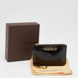 مملوكة مسبقًا حقيبة صغيرة لوي فيتون بوشيت كليفس كي جلد لامع مونوغرامي أزرق داكن