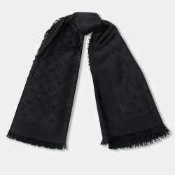 مملوكة مسبقًا Louis Vuitton Black Monogram Silk Wool Shawl