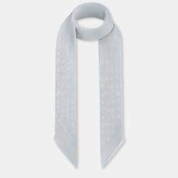 مملوكة مسبقًا Louis Vuitton Grey Classique Monogram Shawl