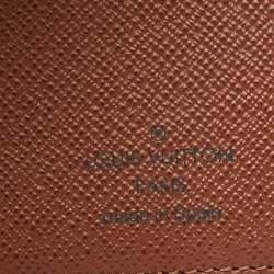 مملوكة مسبقًا Louis Vuitton Monogram Canvas Passport Cover