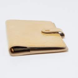 Pre Owned Louis Vuitton Cream Monogram Vernis Leather Small Ring Agenda Cover