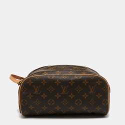 مملوكة مسبقًا Louis Vuitton Monogram Canvas King Size Toiletry Bag