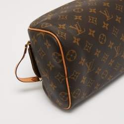 مملوكة مسبقًا Louis Vuitton Monogram Canvas King Size Toiletry Bag
