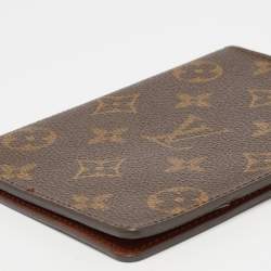 Louis Vuitton Monogram Canvas Passport Cover