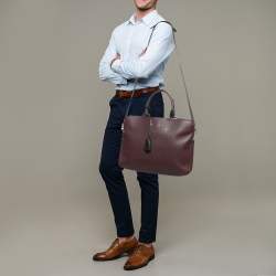 مملوكة مسبقًا Louis Vuitton Burgundy Taurillon Leather Armand Briefcase Bag