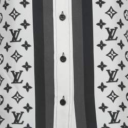 Pre Owned بلوزة لويس فيتون حرير طباعة شعار أبيض مقاس صغير