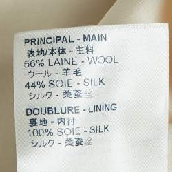 مملوكة مسبقًا توب لوي فيتون قشدي من الكريب بحزام بلا أكمام مقاس متوسط