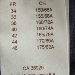 مملوكة مسبقًا بنطلون جينز لوي فيتون داكن أزرق بفتحة نحيفة مقاس وسط 29 بوصة