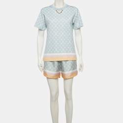 مملوكة مسبقًا طقم قميص جيرسي وحرير بنمط لويس فيتون بلون أزرق بمقاس صغير
