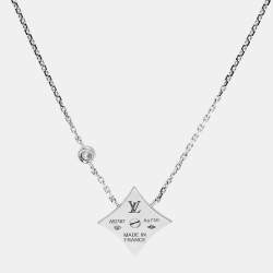 Pre Owned Louis Vuitton Blossom BB Grey Mother of Pearl 18k White Gold Necklace