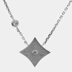 Pre Owned Louis Vuitton Blossom BB Grey Mother of Pearl 18k White Gold Necklace