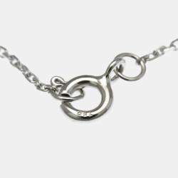 Pre Owned قلادة لويس فيتون ستار بلوسوم بي بي أونيكس ألماس ذهب أبيض 18 قيراط سلسلة ألماس أونيكس فضية