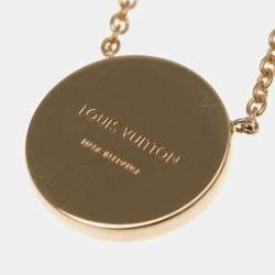 Pre Owned Louis Vuitton Monogram Sun MOP Pink Gold 18K Mother Of Pearl Men Women Fashion Pendant Necklace Pink Gold