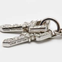 Louis Vuitton Lock It Key Padlock Diamonds 18k White Gold Pendant Necklace